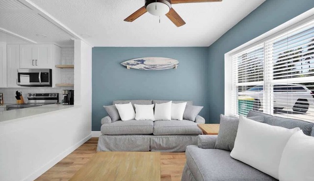 3 Blocks to Beach: Beachside Escape Coastal Oasis