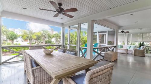 302 Charleston by AvantStay