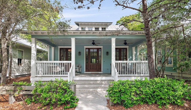 30A Retreat LSV + Bikes + Beach Chairs,Sleeps 10, Heart of WaterColor