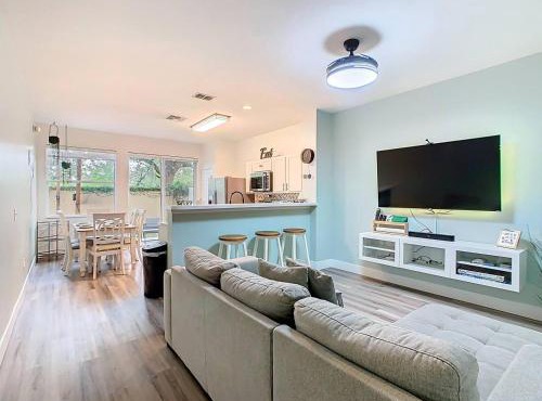 3BR Family-Friendly Townhome Near Disney and Universal