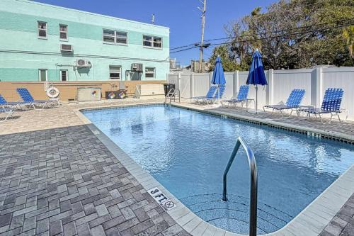 4 - Beach Club At Pass-A-Grille