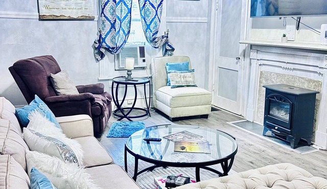 4-bedroom apartment in superb Waycross with AC, WiFi. Enjoy your stay