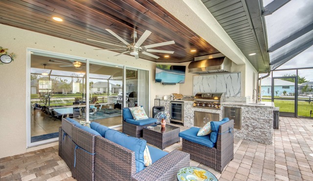 4 Bedroom Fresh Water Canal Home with Saltwater Pool and Hot Tub!