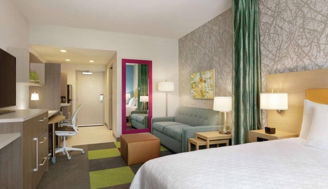 4 Pet-friendly Accommodations! Onsite Pool, Kitchen, Free Breakfast, Parking! in Buffalo