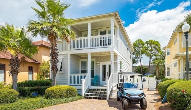 4BR in Gated Neighborhood with Pool & Golf Cart