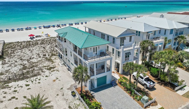 5 Bedroom Gulf Front Home with Seasonal Beach Service & Bikes | Land Zen