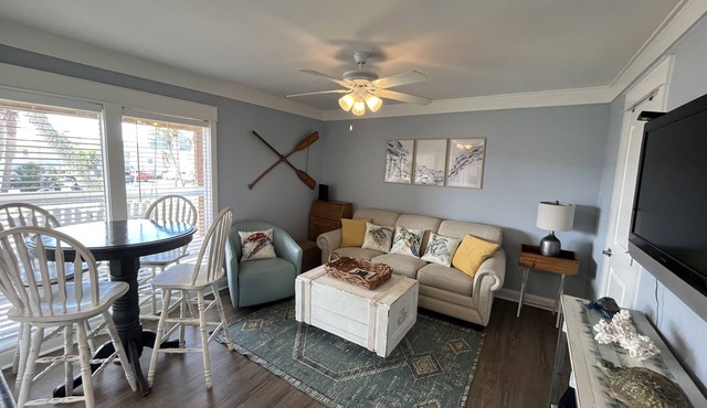 5 minute walk to Private Beach - Sandpiper Cove