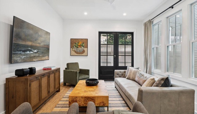 5BR Victorian Carriage House | Near Forsyth Park
