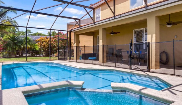 6 bedrooms pool home Gated resort Veranda Palms
