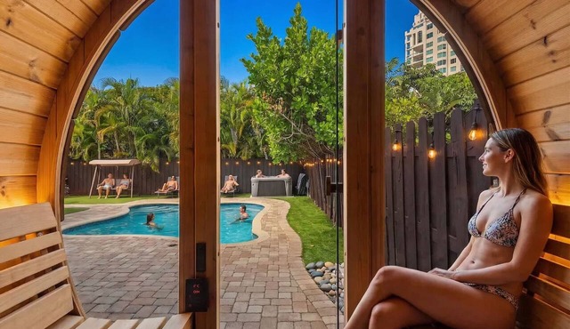 6 BR Villa Steps to Ocean Pool Sauna Jacuzzi