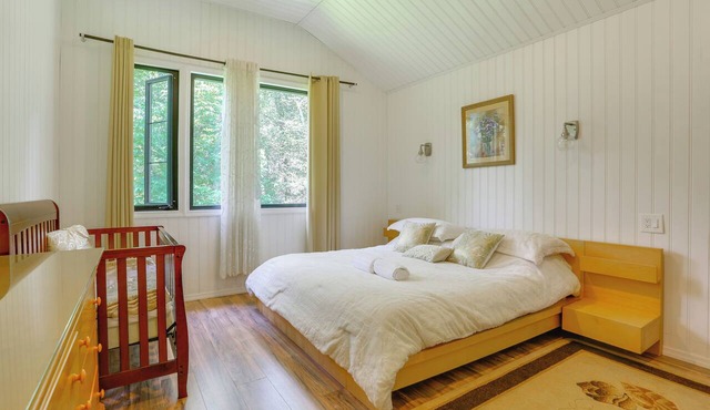 6 Mi to State Park: Monticello Cabin!