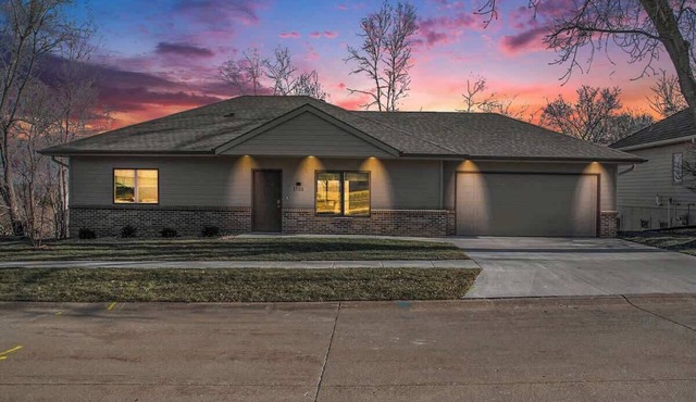 Accessible Escape- Completely Handicap accessible! in Council Bluffs