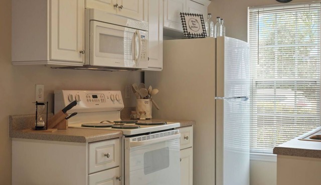 Adorable Townhome in North Augusta with Easy Access to I20 & 520
