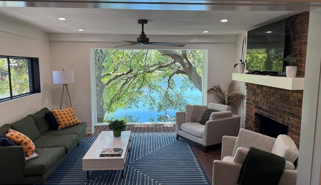 Amazing lakefront mid-modern 3-bed Winter Park home surrounded by Natural Beauty