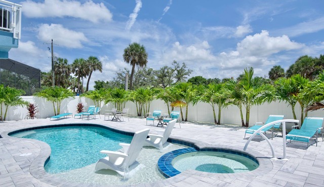 🌊Anchors Down | Luxury 5BR w/Private Pool, Spa + Game Room | Steps 2 Beach🏖️