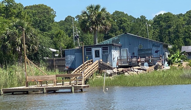Apalachicola Oyster House, new Dock