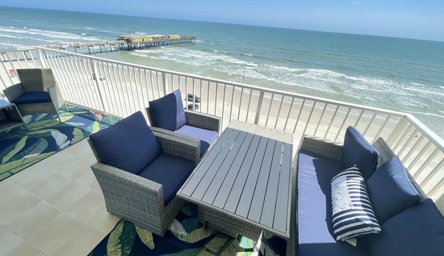 Aruba 602 - 4 BR Direct Oceanfront Condo - Large Balcony