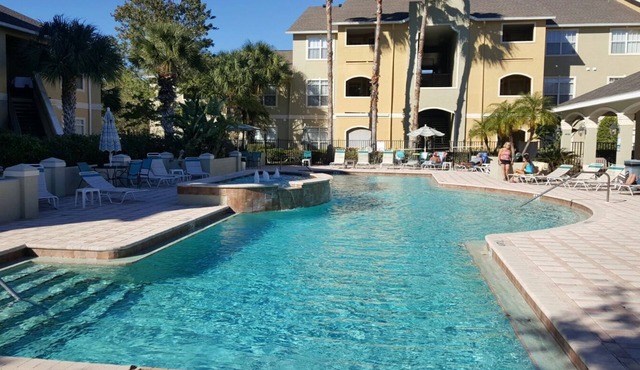 AVALON BEAUTIFUL VACATION CONDO CLEARWATER - 3 MILES FROM THE BEACH (CLEARWATER)