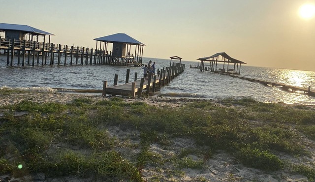 Beach access, in historic Montrose area, directly across from Mobile Bay