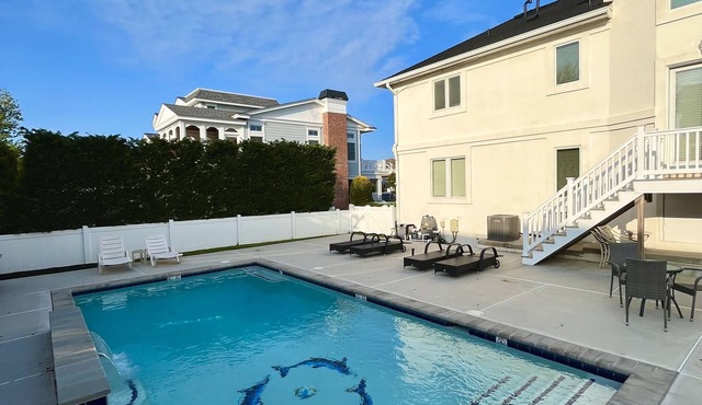 Beach Block Upscale Home with Private Pool - Sleeps 14