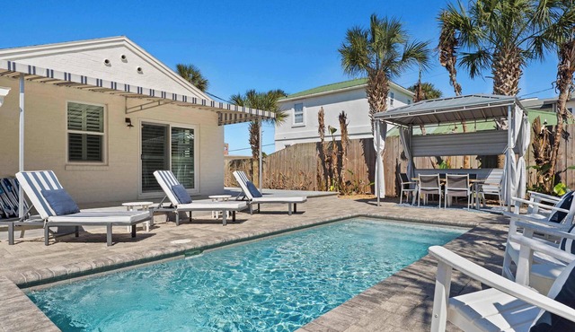 Beach Cabana, Sparkling Pool, Steps to Beach Pier