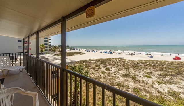 Beach Front 1B1B Balcony 2 Beds - Surf Song #349