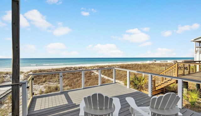 Beachfront Townhome! West End PCB. 3 Bedrooms Sleeps 10!