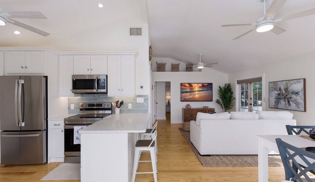 Beachy Duplex Retreat: Pine Key & Pelican’s Nest!