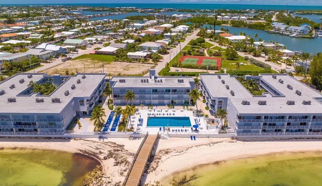 Beautiful Beach Condo Key Colony Beach Marathon Florida Available April 2024