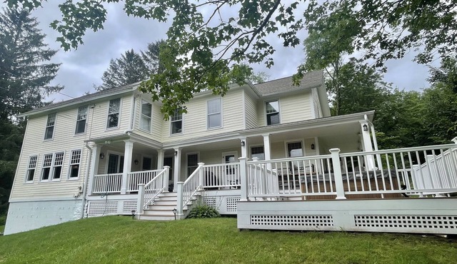Beautiful Catskills country retreat -neighboring reservoir/recreation area