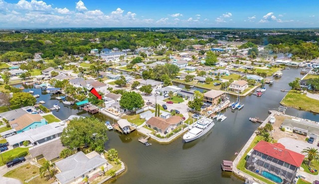 Beautiful & Cozy Home on a Canal in Hudson, FL!