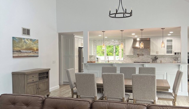 Beautiful Hamptons home close to beaches, shopping, & restaurants! in Hampton Bays