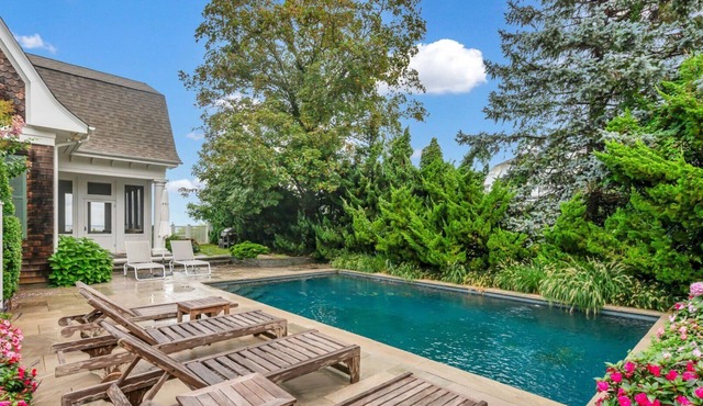Beautiful Southampton Waterfront Home with pool and private steps to the beach!