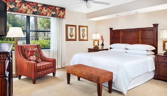 Beautiful updated Condo in World Class Resort Near Disney