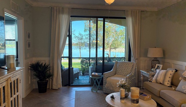 Bonita National Resort Style Golfing Community Condo