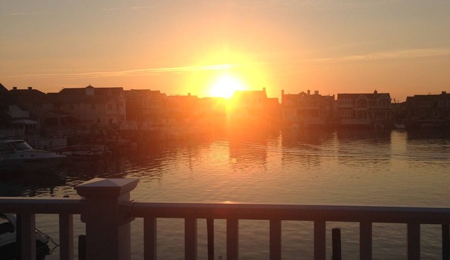 Boutique Bay Front Condo with water slip in Stone Harbor