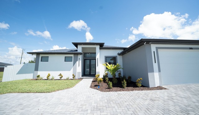 Brand NEW Cape Coral Luxury Home with Pool, Game Room, Chefs Kitchen, Convenient