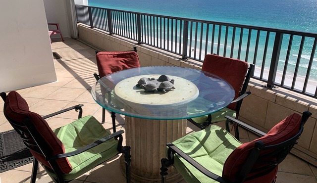 "Breakers East 1204"~Gulf Front 2BR/2BA Beach setup included