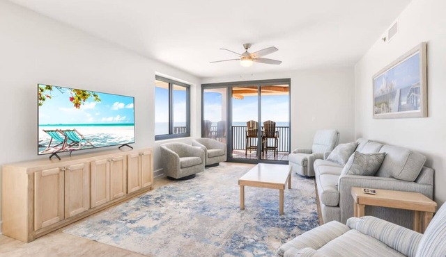 Broadmoor Beachfront Views from every room 3 beds