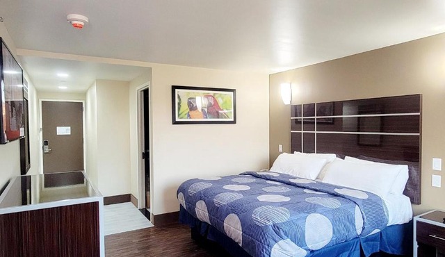 Brooklyn Broadway Hotel