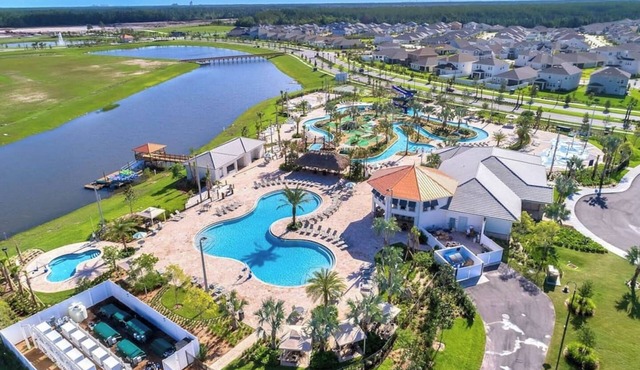 C-Gated Resort-5 miles to Disney-2 FREE Water Park