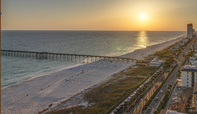 Calypso 1902 | Gulf Views|3BR Comfort| $323 Free Daily Activities!