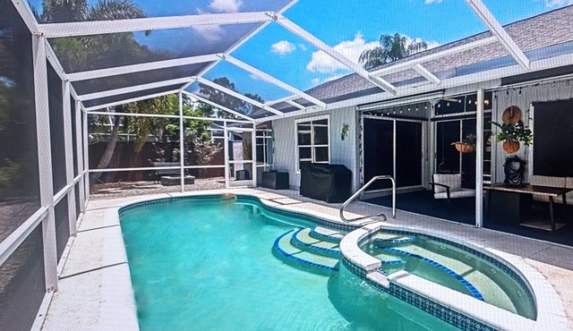 Casa Azul/Siesta Key/Sarasota Retreat-Spa Pool Outdoor Living Area Extra Clean!
