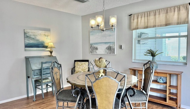 Casa Bella - 2/2 w/Golf Cart & Grill in The Village of Summerhill