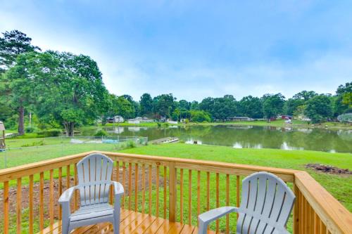 Cedar Pines Lake Views! Charming Waterfront Home in Lancaster