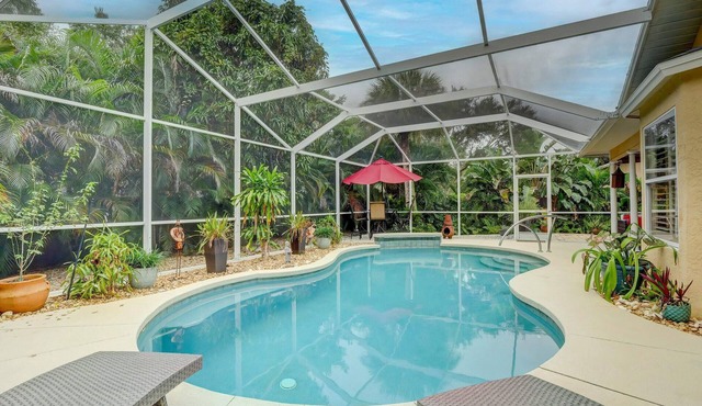 Centrally Located Pool Home in Naples
