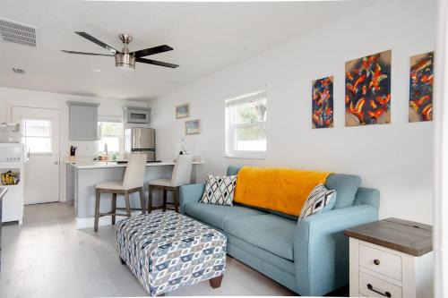Charming 1-Bedroom Oasis in the Heart of Downtown