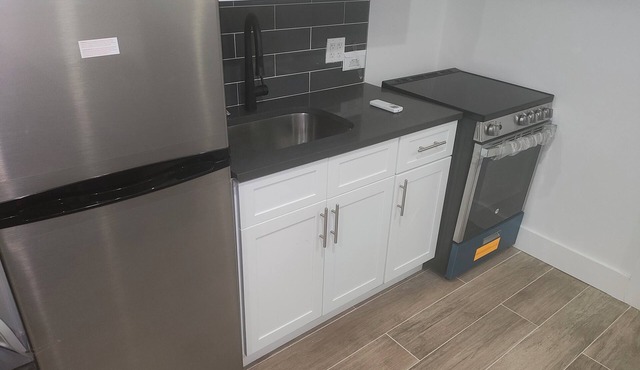 Charming 1-bedroom house in marvelous The Bronx with WiFi, AC