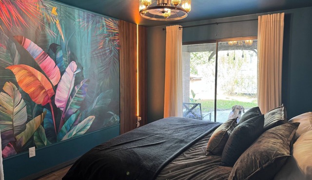 Charming 1-bedroom house in gorgeous St. Augustine - PET FRIENDLY!