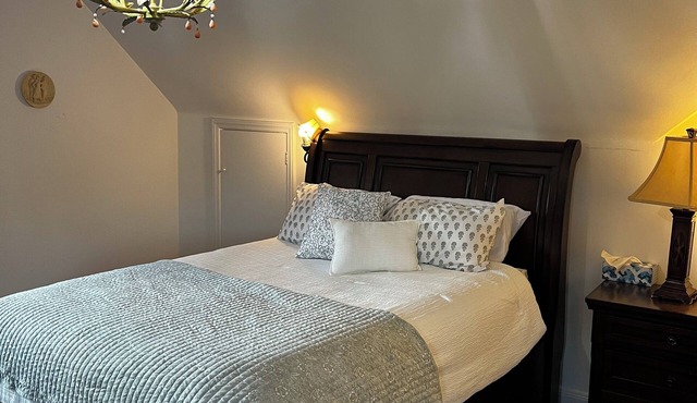 Charming 2-bedroom coastal apartment in Port Washington